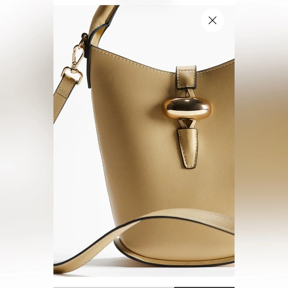 H&M Cream Bucket Shoulder Bag with Gold Accent - Picture 3 of 7
